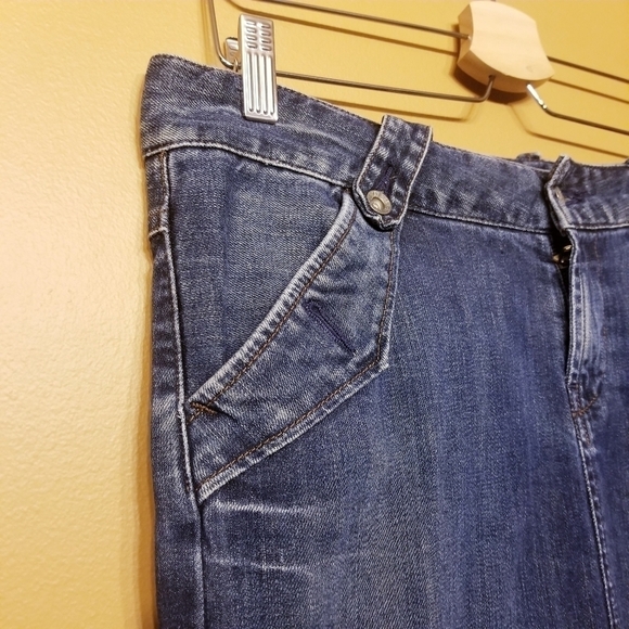 Lucky Brand | Denim Pencil Skirt w/ Back Slit (8) - Picture 3 of 8
